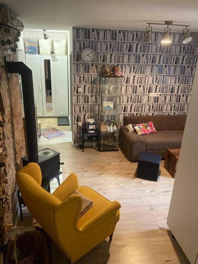 Apartman Pod Starym Zamkom บันสกา ชีอาว์นีซา ภายนอก รูปภาพ